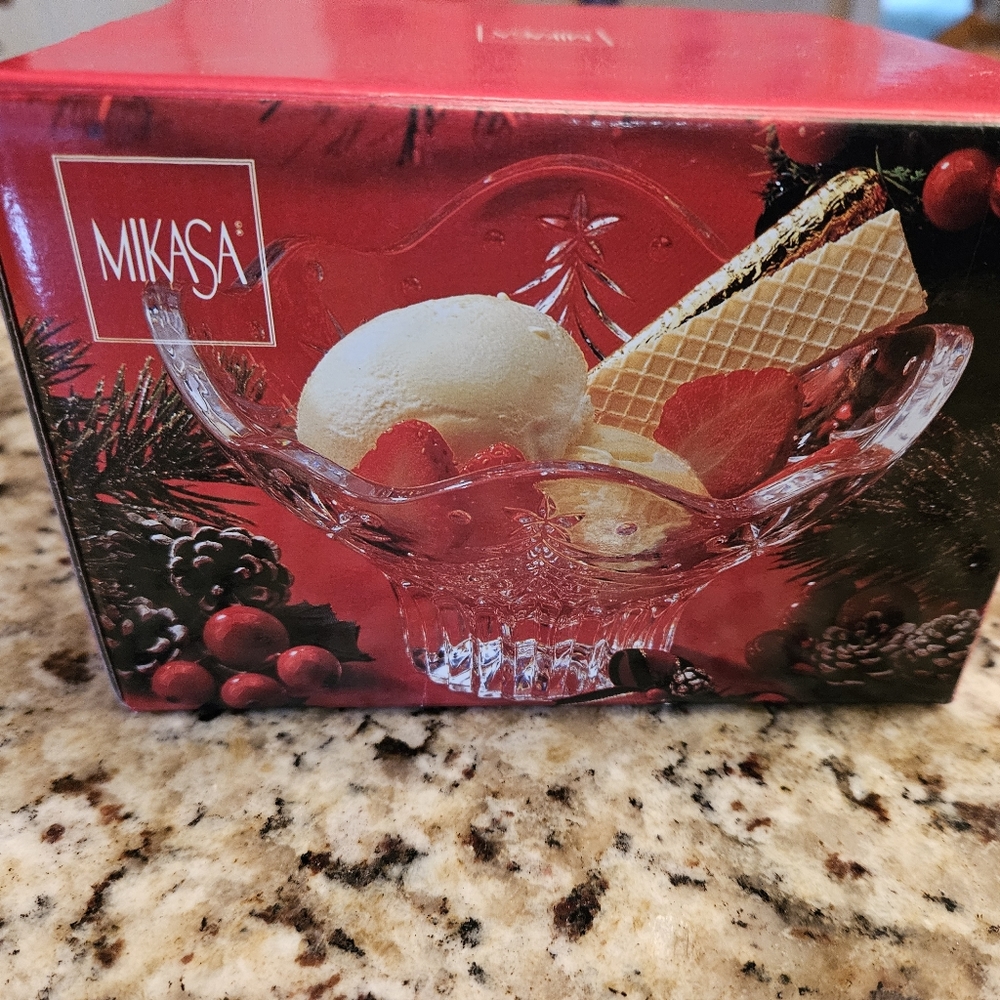 Mikasa 6 inch footed bowl Christmas Night